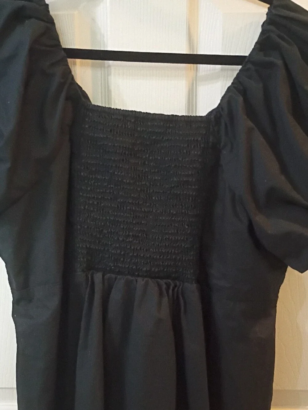 Old Navy Black Puff-Sleeve Scoop Neck Blouse